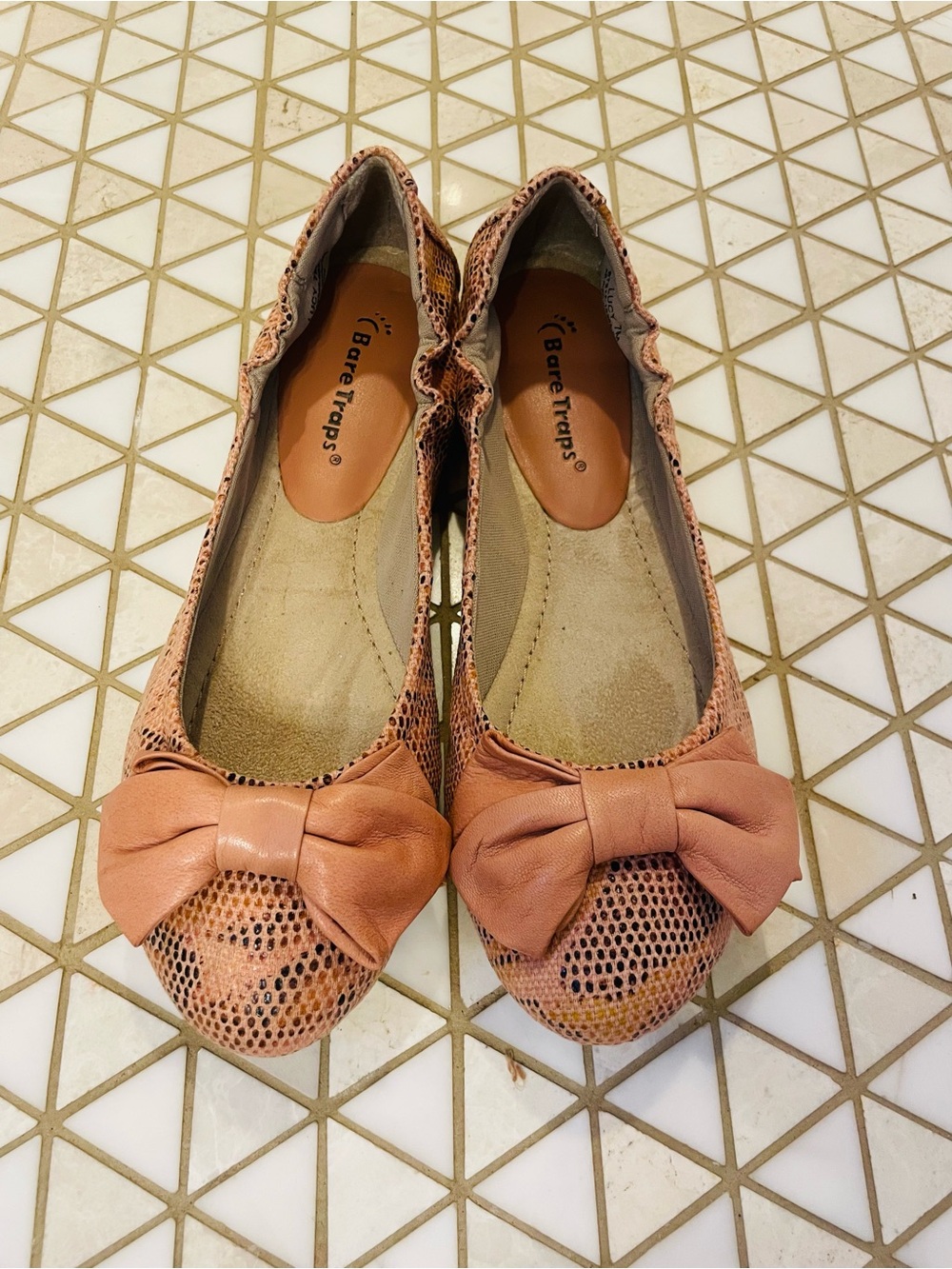 BareTraps Ballet Flats Lucy Shoes Women’s 7 Bow Mesh Pink